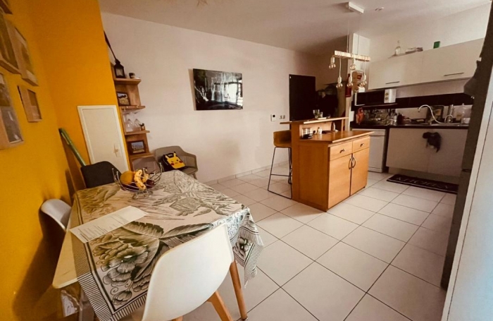 Vente Appartement 96m&sup2; 4 pi&#232;ces Etang-Sale