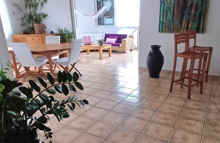 Vente Appartement 117m&sup2; 4 pi&#232;ces Saint Gilles les Bains