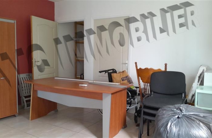 Location Local commercial 20m² Etang-Sale