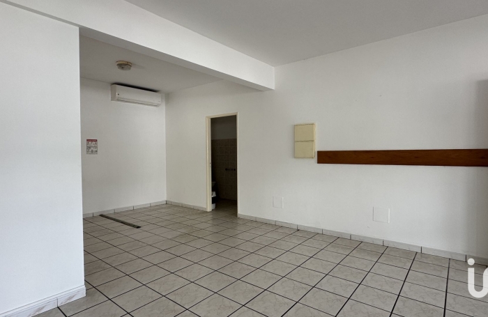 Location Local commercial 72m&sup2; Saint Joseph