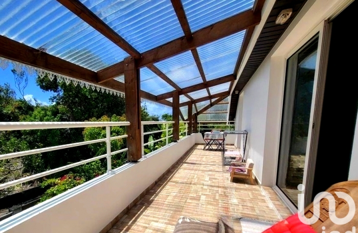 Vente Maison 232m&sup2; 7 pi&#232;ces Saint Philippe
