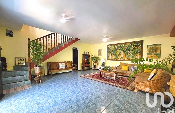 Vente Maison 232m&sup2; 7 pi&#232;ces Saint Philippe