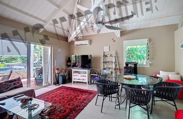 Vente Maison 170m² 6 pièces Saint Gilles les Bains