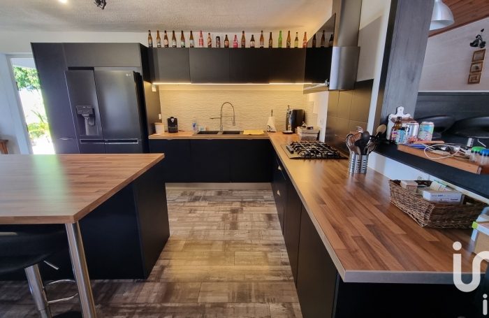 Vente Maison 242m&sup2; 6 pi&#232;ces L'Entre Deux