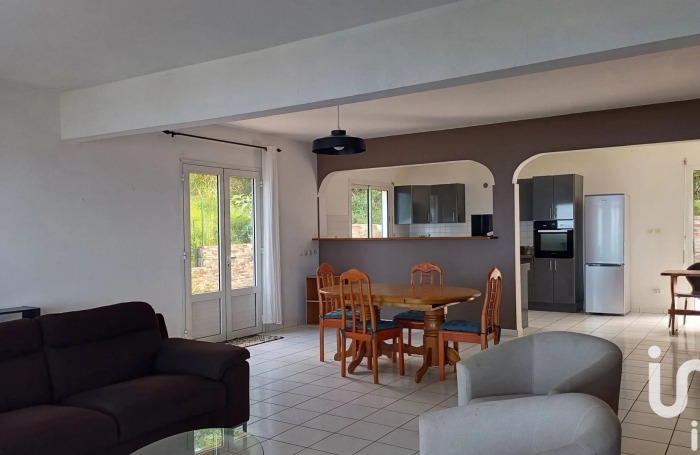 Vente Maison 210m&sup2; 6 pi&#232;ces Les Avirons
