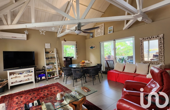 Vente Divers 177m&sup2; 7 pi&#232;ces Saint Gilles les Bains