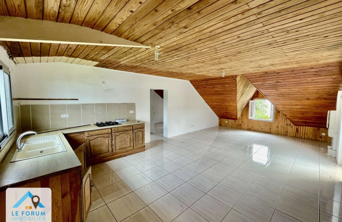 SAINT JOSEPH 97480 - CHARMANTE MAISON - QUARTIER CALME