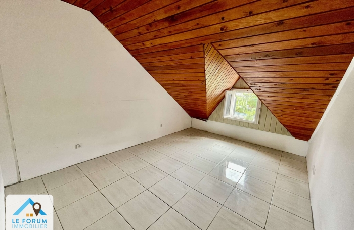 SAINT JOSEPH 97480 - CHARMANTE MAISON - QUARTIER CALME