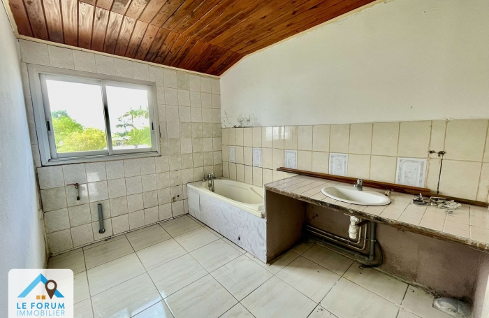 SAINT JOSEPH 97480 - CHARMANTE MAISON - QUARTIER CALME