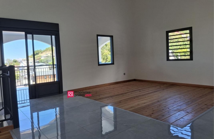Vente Maison 173m&sup2; 4 pi&#232;ces L'Entre Deux