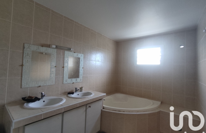 Vente Maison 92m&sup2; 4 pi&#232;ces Rivière Saint Louis