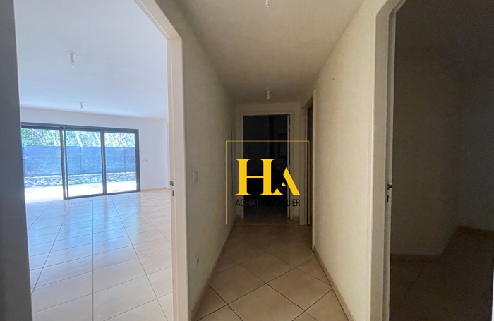Vente Appartement 68.09m² 3 pièces Saint-Pierre