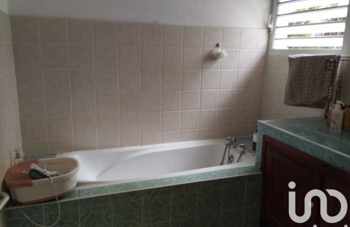 Vente Maison 90m&sup2; 4 pi&#232;ces Petite île
