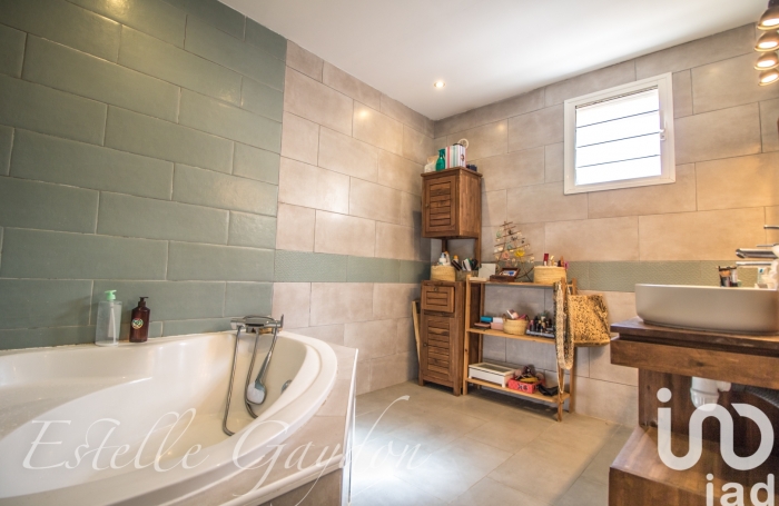 Vente Maison 91m&sup2; 5 pi&#232;ces Saint Gilles Les Hauts