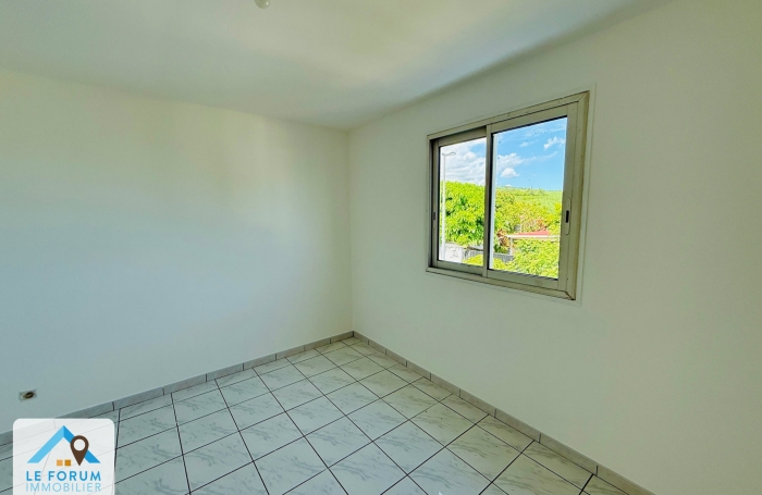 SAINT PIERRE (97410) - VILLA F3 FONCTIONNELLE ET AGREABLE - COMMODITES À PROXIMITÉ