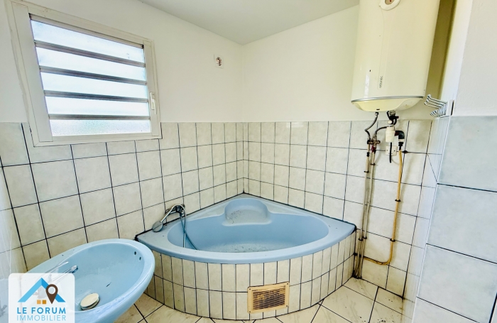 SAINT PIERRE (97410) - VILLA F3 FONCTIONNELLE ET AGREABLE - COMMODITES À PROXIMITÉ