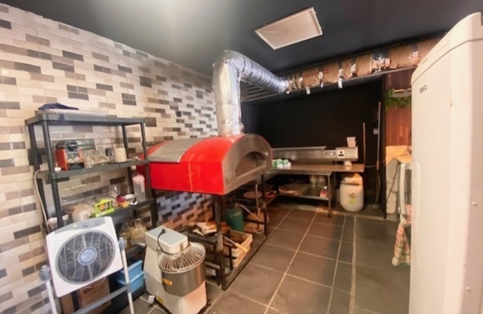 Location Local commercial 70m&sup2; 2 pi&#232;ces Sainte Marie