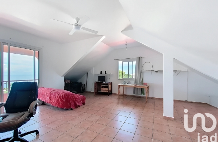 Vente Maison 120m&sup2; 5 pi&#232;ces Petite île