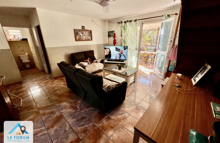 SAINT LOUIS 97450 - ENSEMBLE IMMOBILIER - REVENU LOCATIF - PROCHE COMMODITÉS - QUARTIER RÉSIDENTIEL