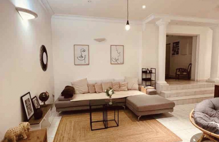 Vente Divers 260m&sup2; 10 pi&#232;ces Sainte Marie