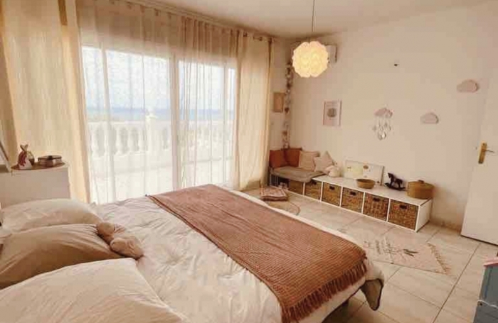 Vente Divers 260m&sup2; 10 pi&#232;ces Sainte Marie