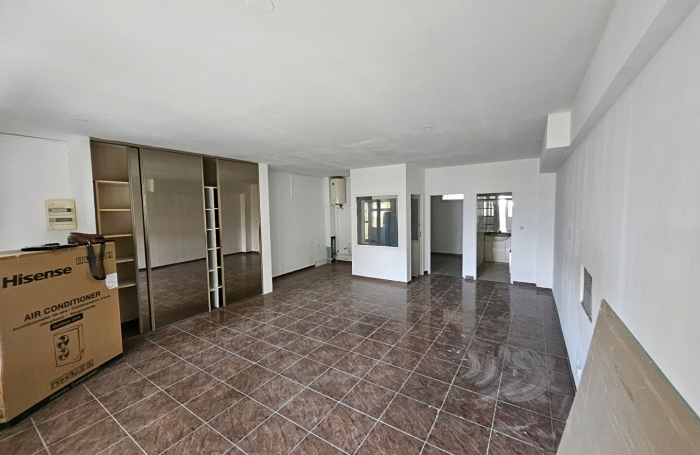 Vente Local commercial 