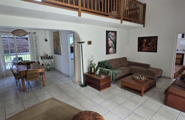 Vente Maison 150m&sup2; 4 pi&#232;ces Piton Saint Leu