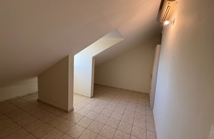Location Appartement 90m² 3 pièces Bois de Nefles St Paul