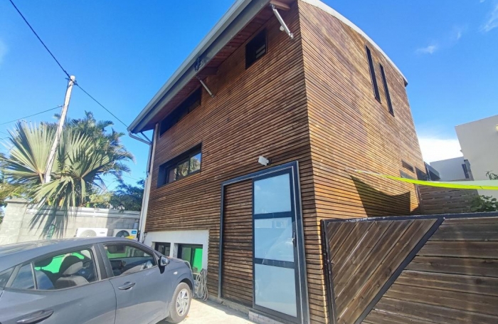 Vente Immeuble 120m&sup2; 6 pi&#232;ces Saint-Pierre