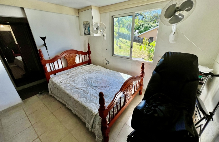 SAINT JOSEPH 97480 - MAISON F2 &Agrave; RAFRA&Icirc;CHIR - VASTE TERRAIN - ENVIRONNEMENT CALME