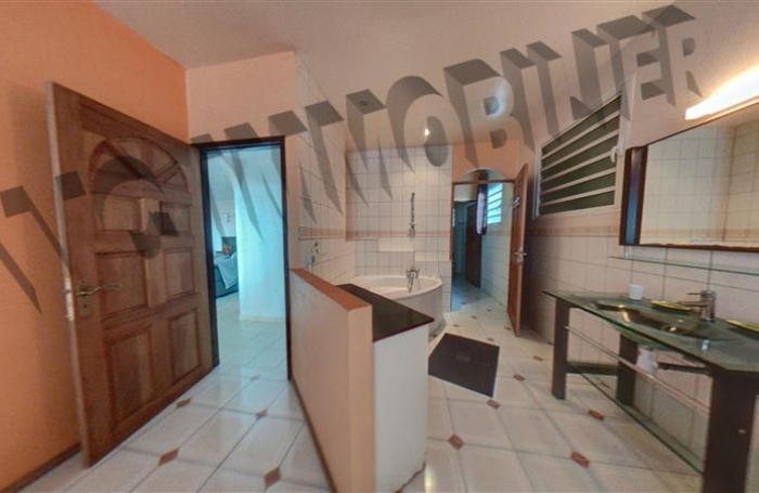 Location Maison 144m² 3 pièces Bois de Nefles St Paul