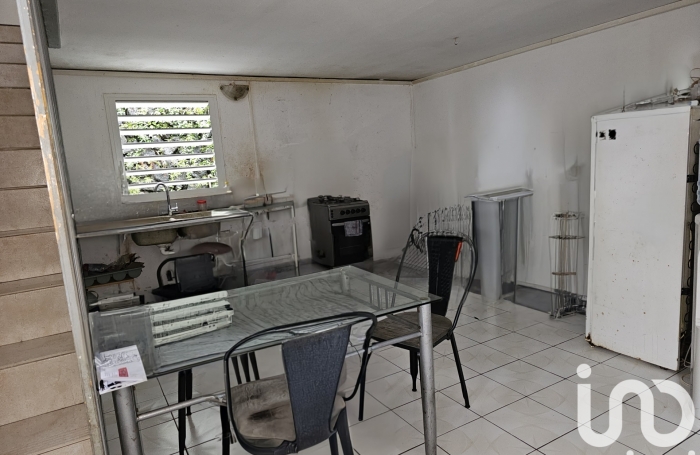Vente Maison 120m&sup2; 6 pi&#232;ces Sainte Suzanne
