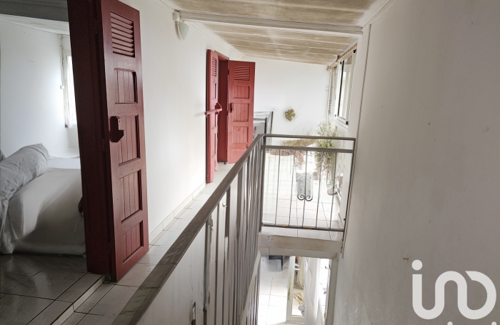 Vente Maison 120m&sup2; 6 pi&#232;ces Sainte Suzanne