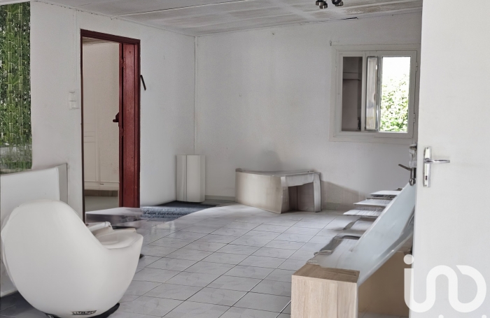 Vente Maison 120m&sup2; 6 pi&#232;ces Sainte Suzanne