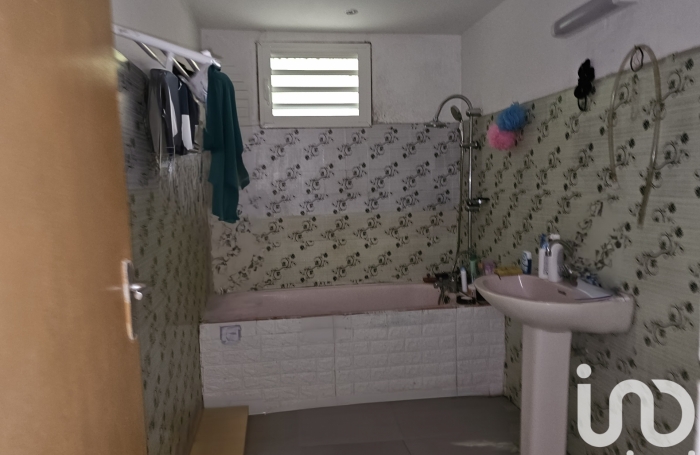 Vente Maison 120m&sup2; 6 pi&#232;ces Sainte Suzanne