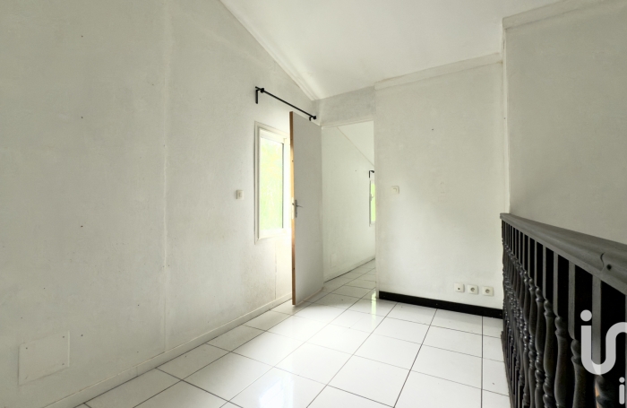 Vente Maison 142m&sup2; 5 pi&#232;ces Saint Joseph