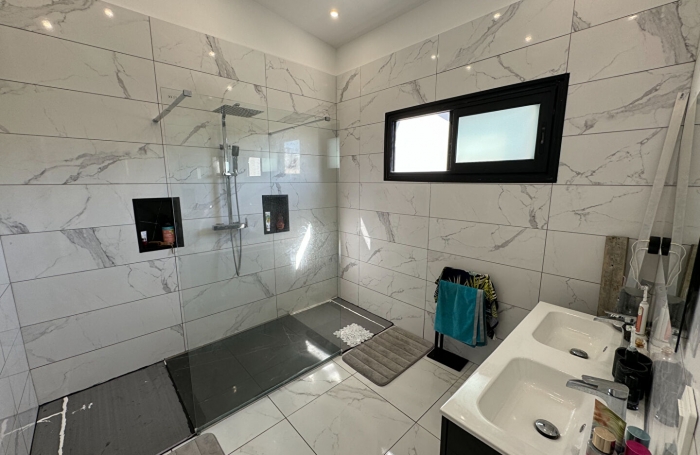 Location Appartement 72m² 3 pièces Saint-Benoît