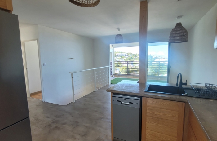 Vente Appartement 76m&sup2; 4 pi&#232;ces Les Avirons