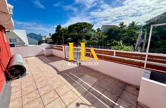 Vente Immeuble 347.1m² 16 pièces Saint-Pierre