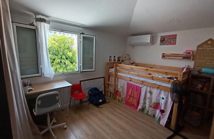 Vente Maison 85.3m&sup2; 4 pi&#232;ces Saint Gilles les Bains