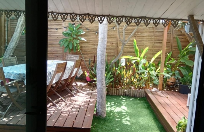Vente Maison 85.3m&sup2; 4 pi&#232;ces Saint Gilles les Bains
