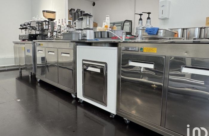 Vente Local commercial 71m&sup2; Saint Denis