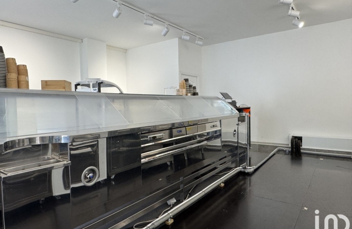 Vente Local commercial 71m&sup2; Saint Denis