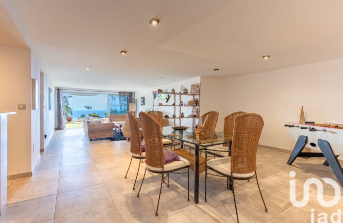 Vente Maison 274m&sup2; 8 pi&#232;ces Etang-Sale