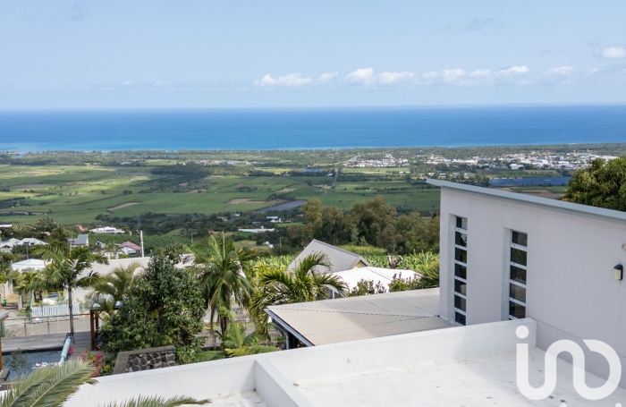 Vente Maison 274m&sup2; 8 pi&#232;ces Etang-Sale