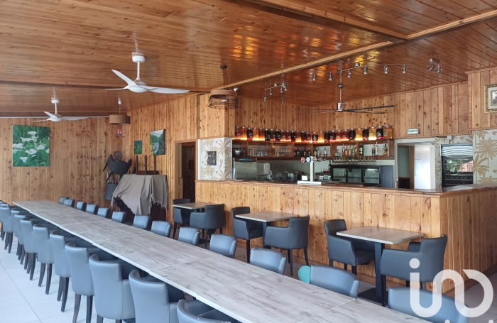 Vente Immeuble 345m&sup2; Etang-Sale