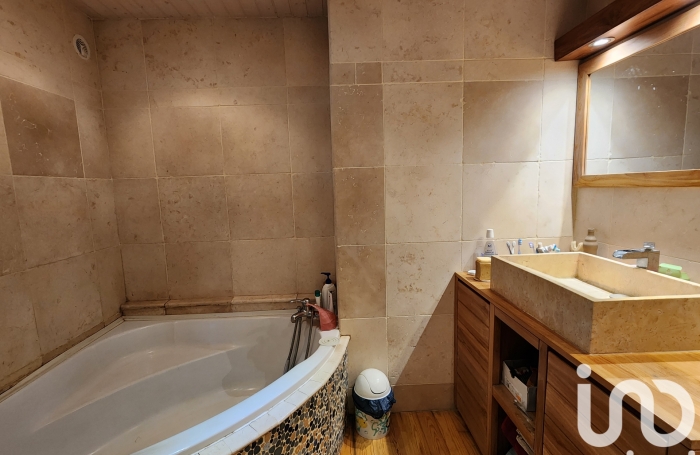 Vente Maison 140m&sup2; 6 pi&#232;ces Saint Gilles Les Hauts