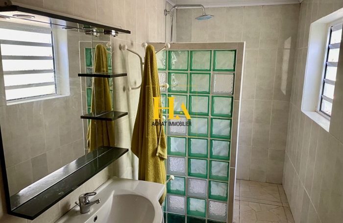 Vente Maison 76m² 5 pièces Cilaos
