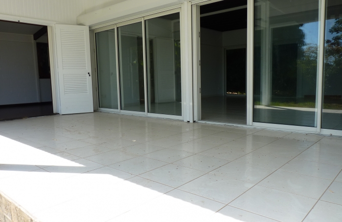 LNA loue en exclusivité : Splendide villa Bourbon Bois à Ruisseau blanc