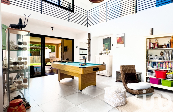 Vente Divers 143m&sup2; 6 pi&#232;ces Saint-Pierre